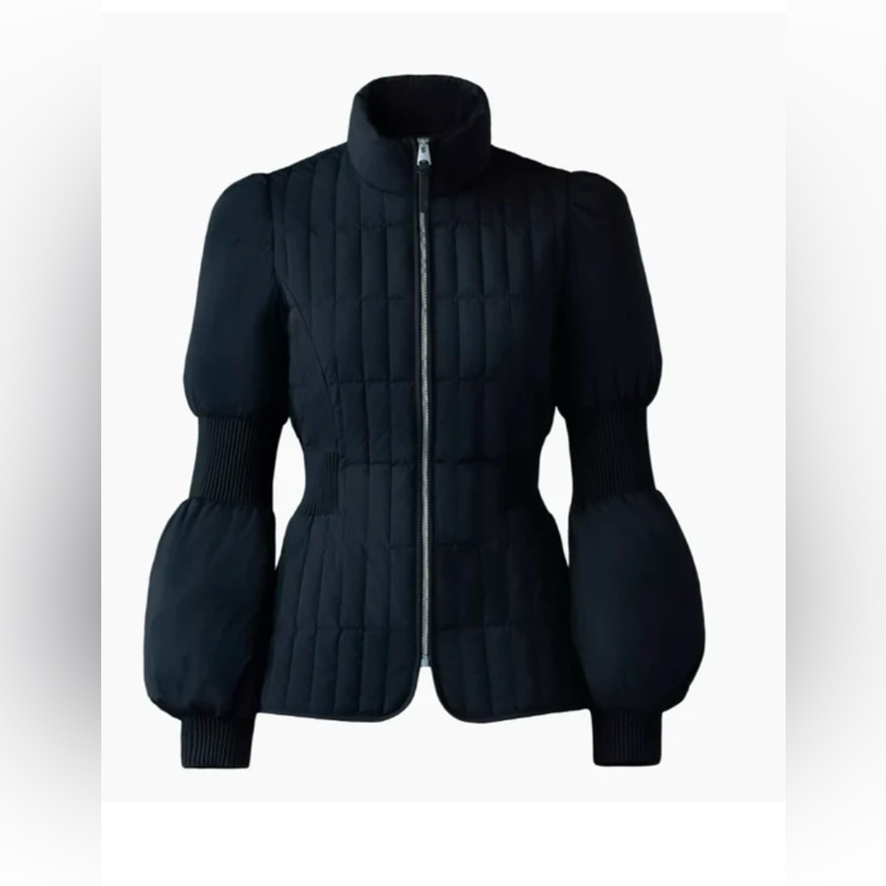 Mackage Felicia jacket in black. NWT. Size xxs.